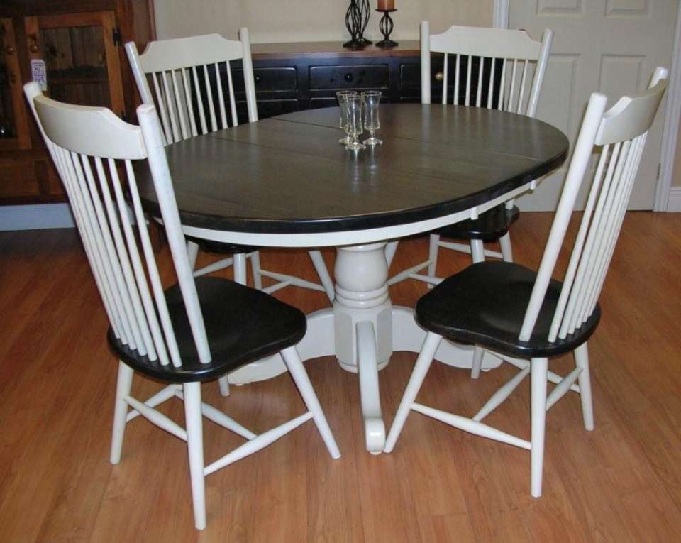 Rustic Pedestal Dining Suite